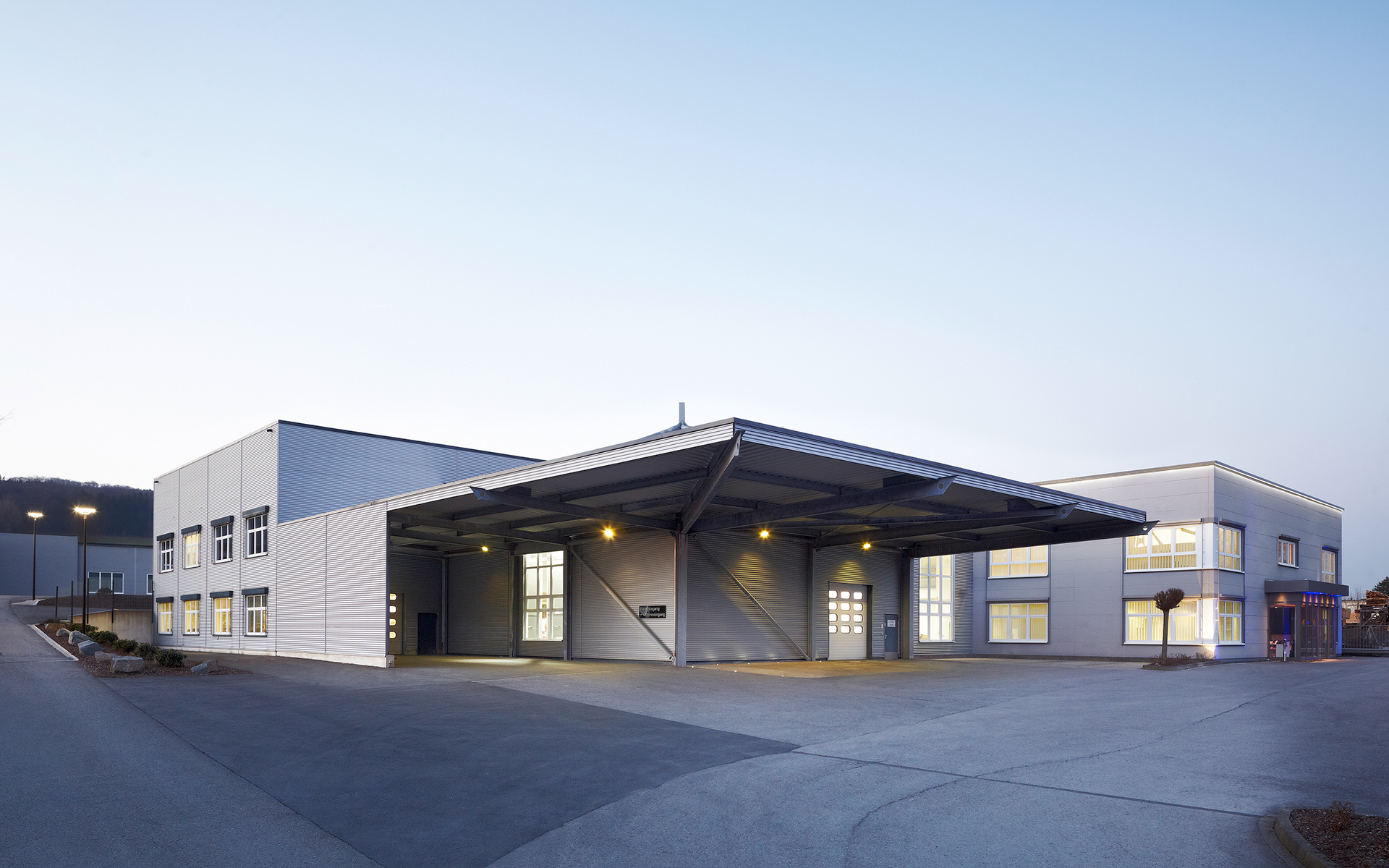 BRUMBERG Leuchten GmbH & Co. KG BRUMBERG Leuchten GmbH & Co. KG